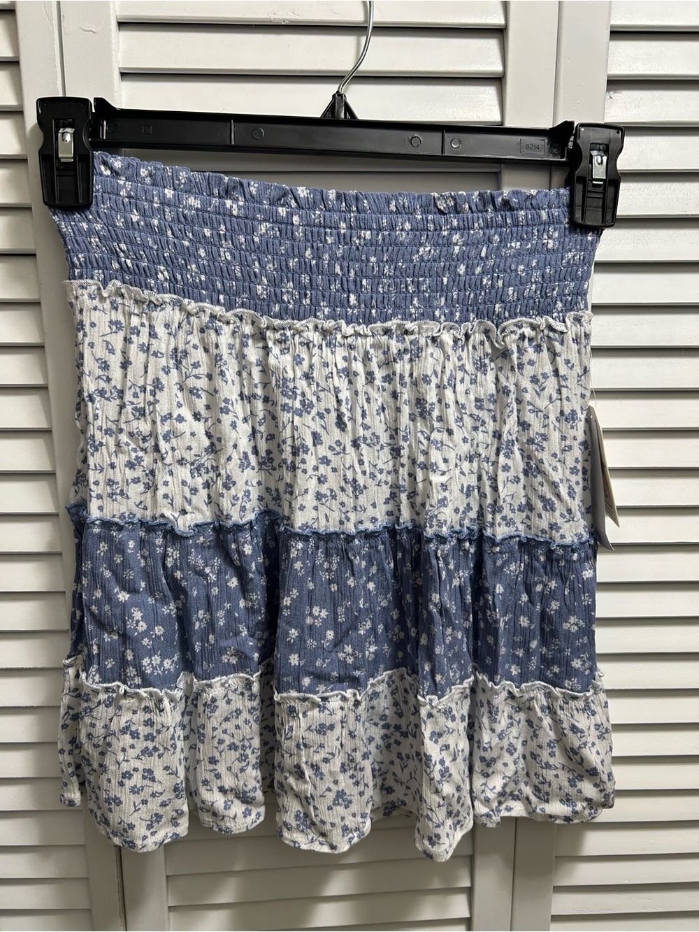 Hippie Rose Blue and White Floral Tiered Smocked Mini Skirt Size S / NWT